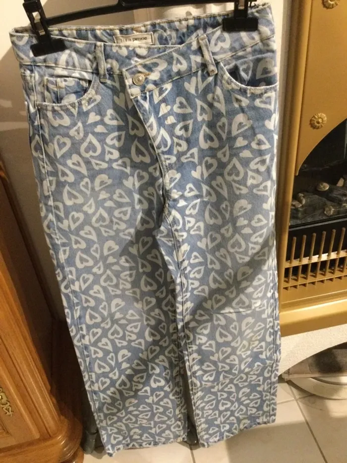 Jeans wide legs à motifs coeur T32 - photo numéro 2