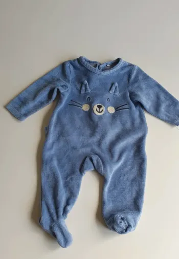 Pyjama chat 1 mois