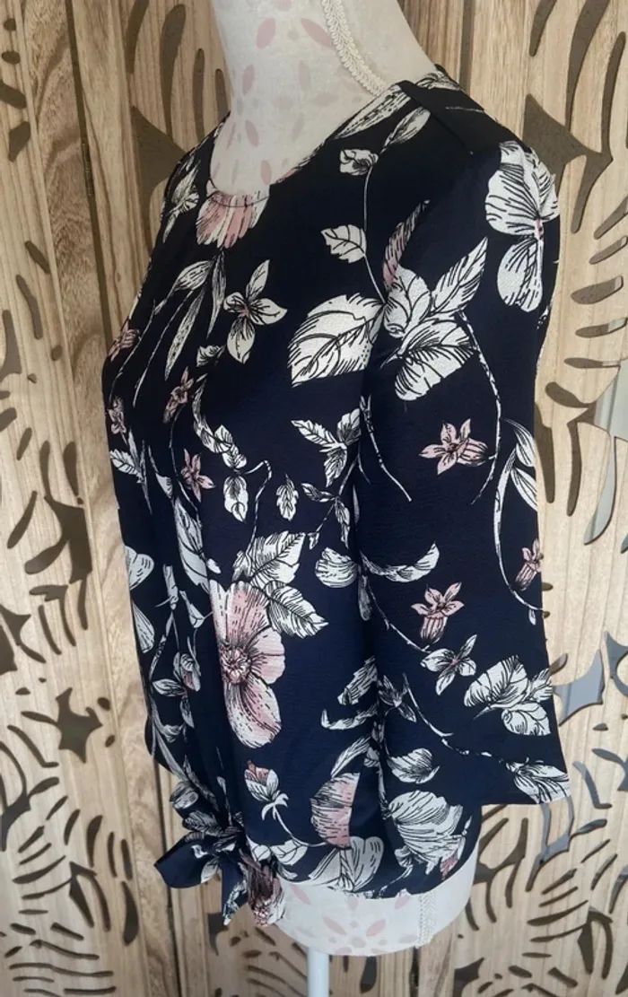 Blouse imprimée fleuri manches 3 quart taille 36 Only - photo numéro 2