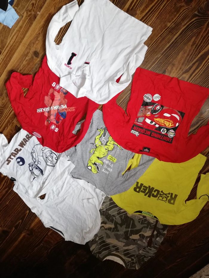 Lot de tee shirt 4 ans