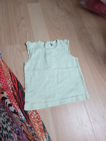 Débardeur vert 6mois fille