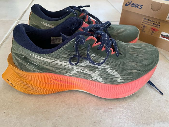 Asics novablast 3 taille 40 - photo numéro 8