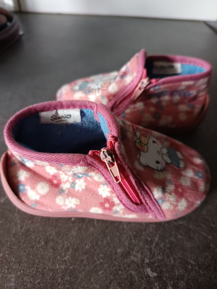 Chaussons hello Kitty 22 - photo numéro 5