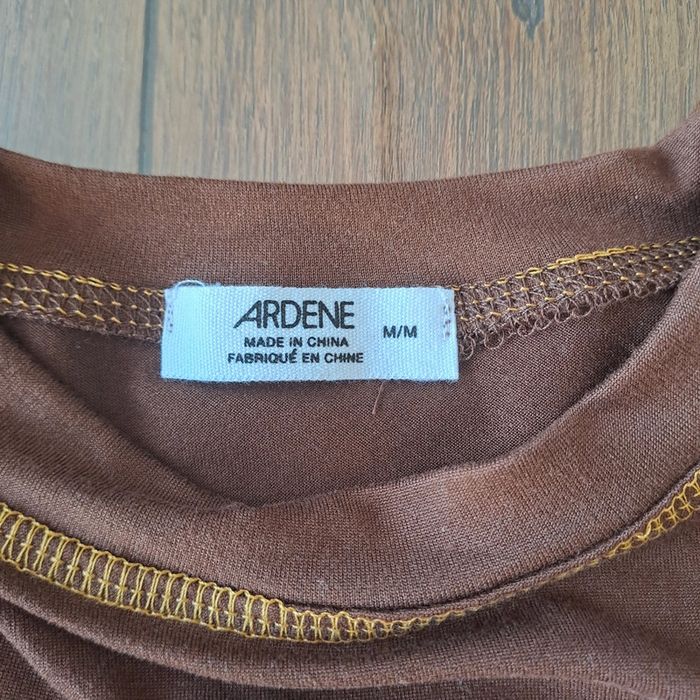 (Réduction) T-shirt marron polyester et élasthanne - photo numéro 4