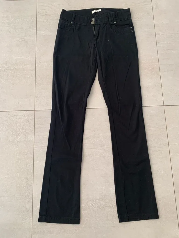 Pantalon noir - photo numéro 2