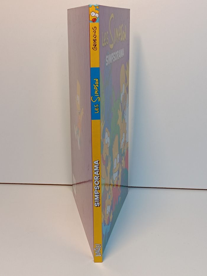 Livre Bande dessinée les Simpson Simpsorama - photo numéro 2