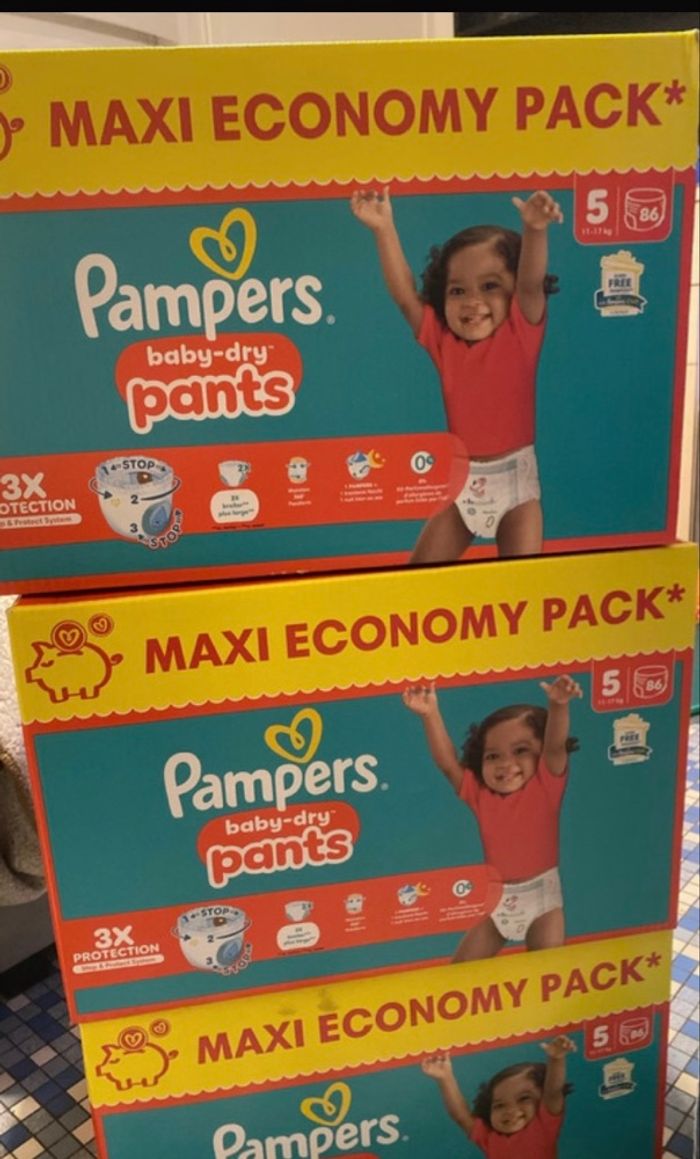 Carton de couches Pampers taille 5