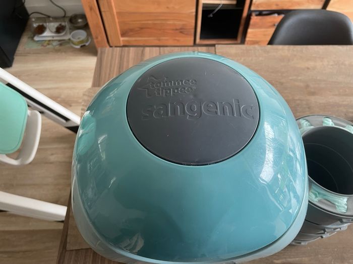 Poubelle à couches Tommee Tippee et recharges - photo numéro 5