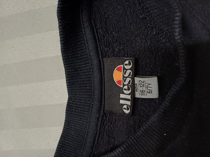 2 sweats pour filles Taille 6 ans - photo numéro 7