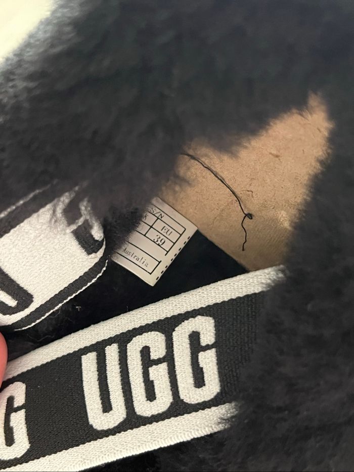 Chaussons UGg - photo numéro 7
