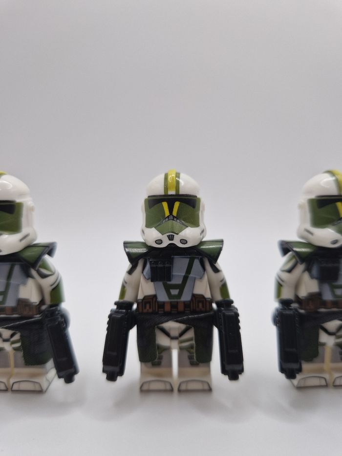 Figurines type lego 4 clones Doom troopers star wars - photo numéro 2