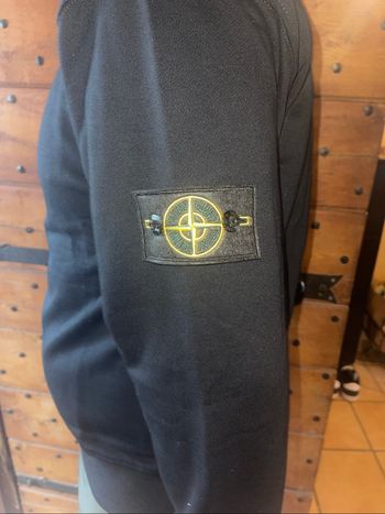 Pull stone island