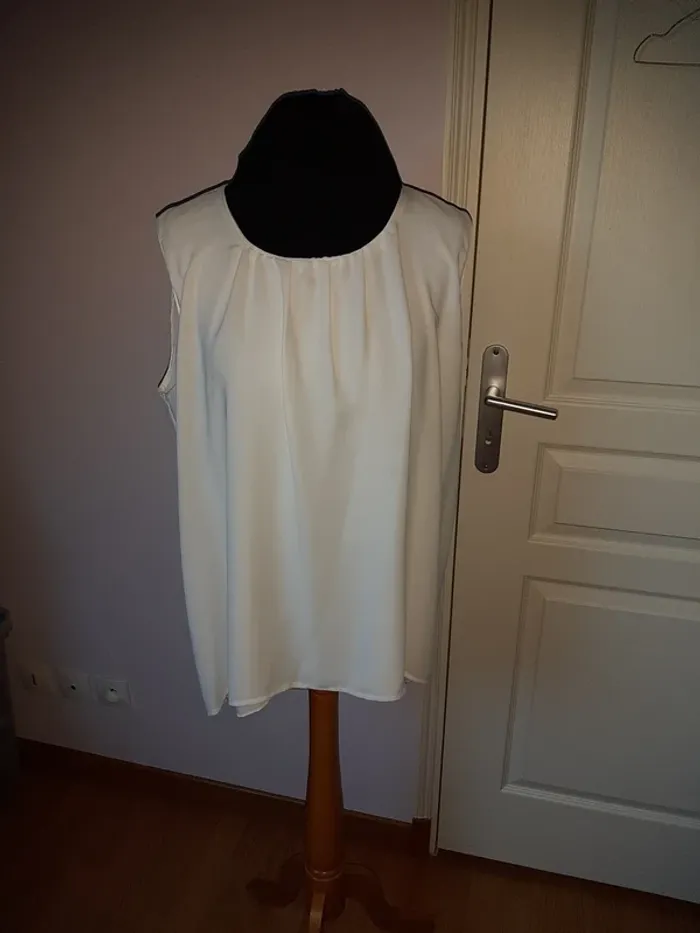 Blouse sans manches