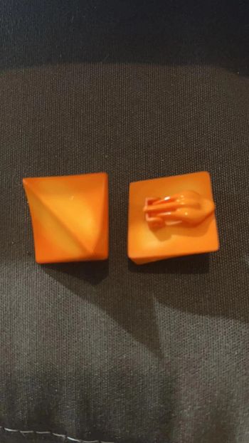 Boucle d oreille carre orange en plastique vintage festival