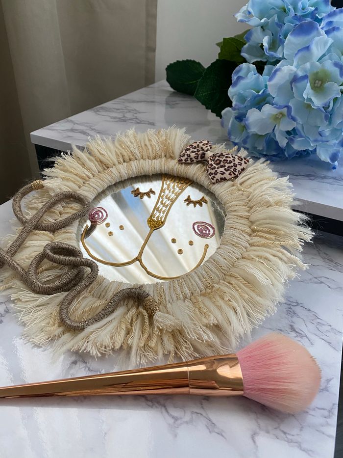 Miroir mademoiselle-Lion taille M + noeud