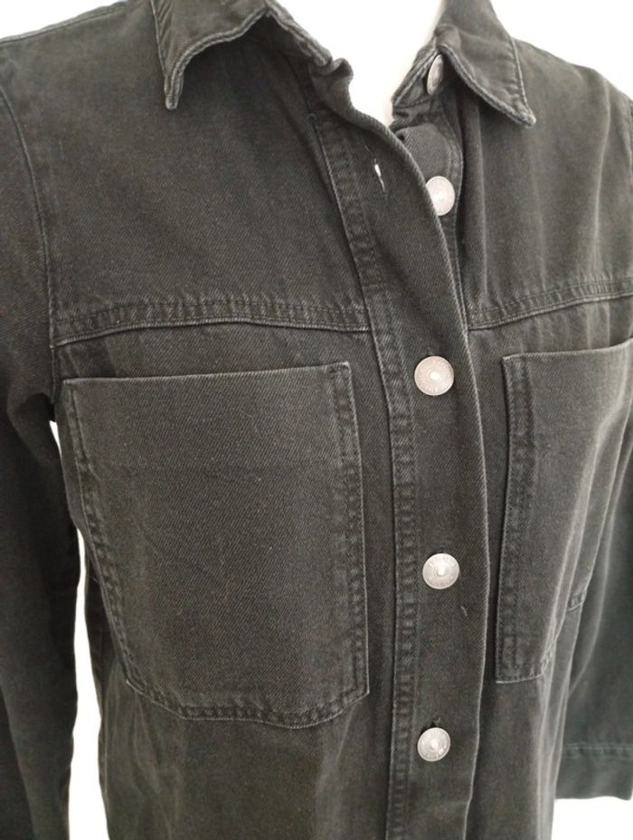 Robe "chemise" en jean noire Kiabi taille 34 - photo numéro 5