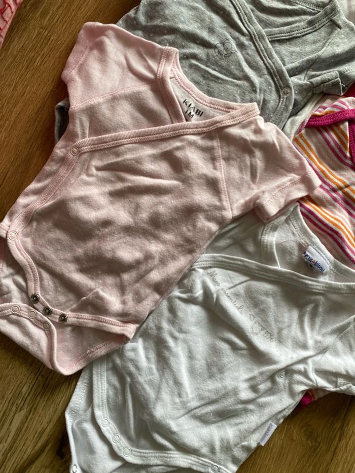 Lot de 6 bodies taille 1 mois - photo numéro 4