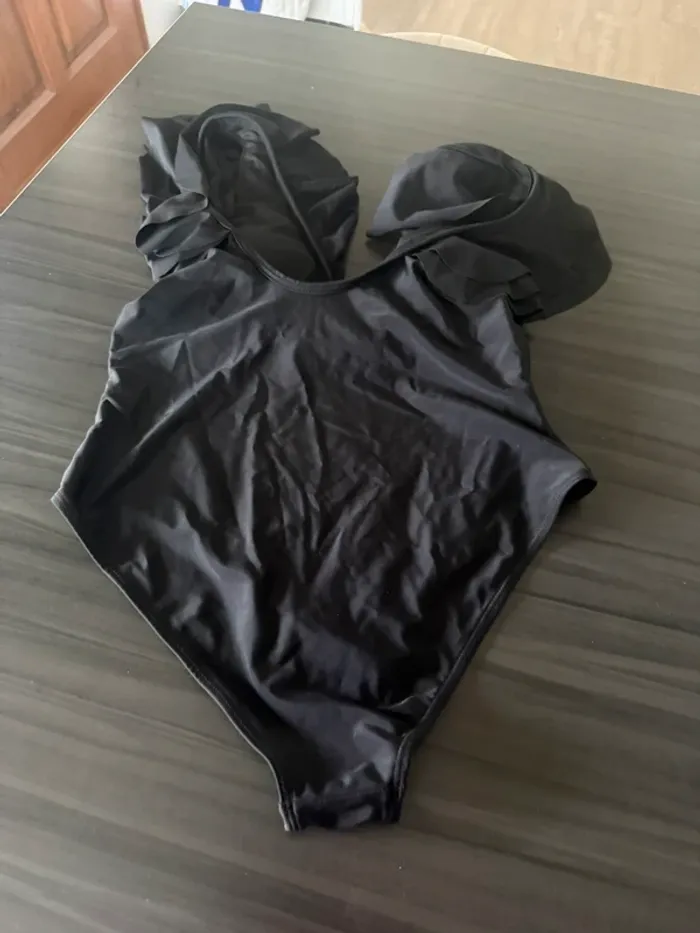 Maillot de bain à froufrou - photo numéro 2