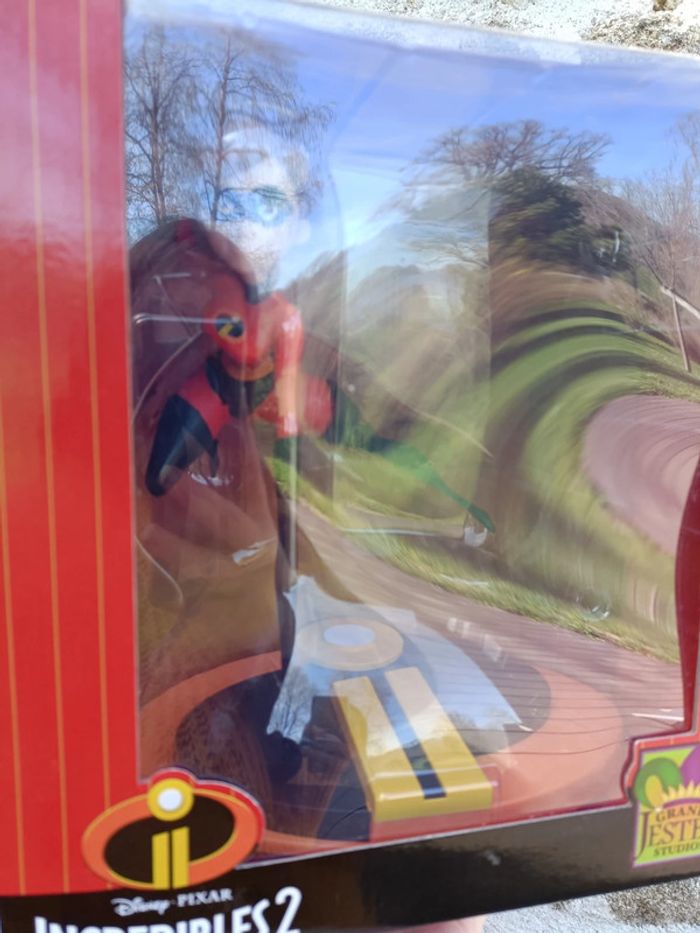 Figurine Disney elastigirl indestructibles - photo numéro 3