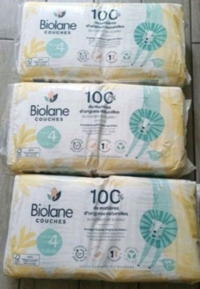 132 couches biolane taille 4