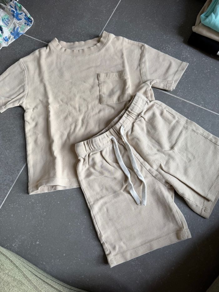 Ensemble garçon - photo numéro 2