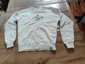 Pull Garcia Blanc Taille XS - Confort et style ! Prix mini !