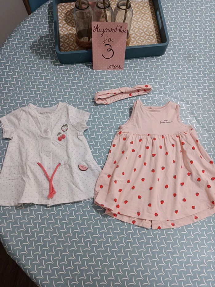 Lot 2 robes - photo numéro 2