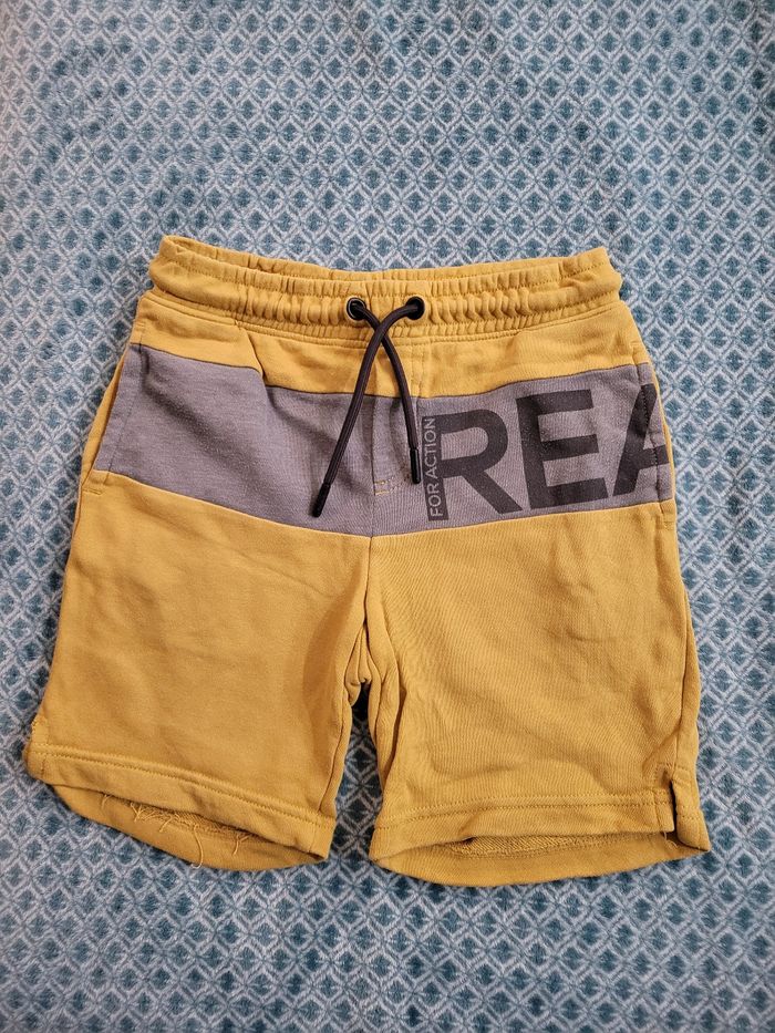 Short Kiabi 8 ans