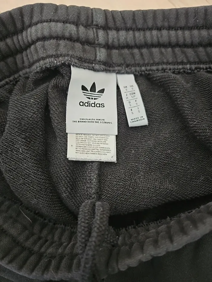 Jogging Adidas taille S - photo numéro 11