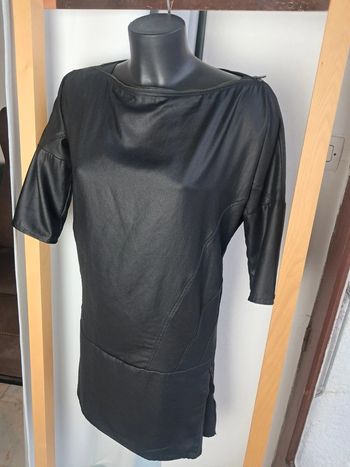 Ikks robe noire T.36 en tbe