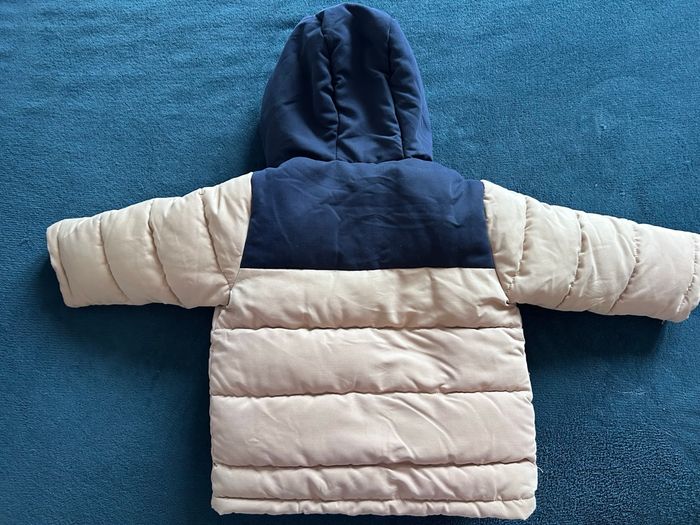 Manteau à capuche avec gilet amovible Gémo, taille 24 mois - photo numéro 2