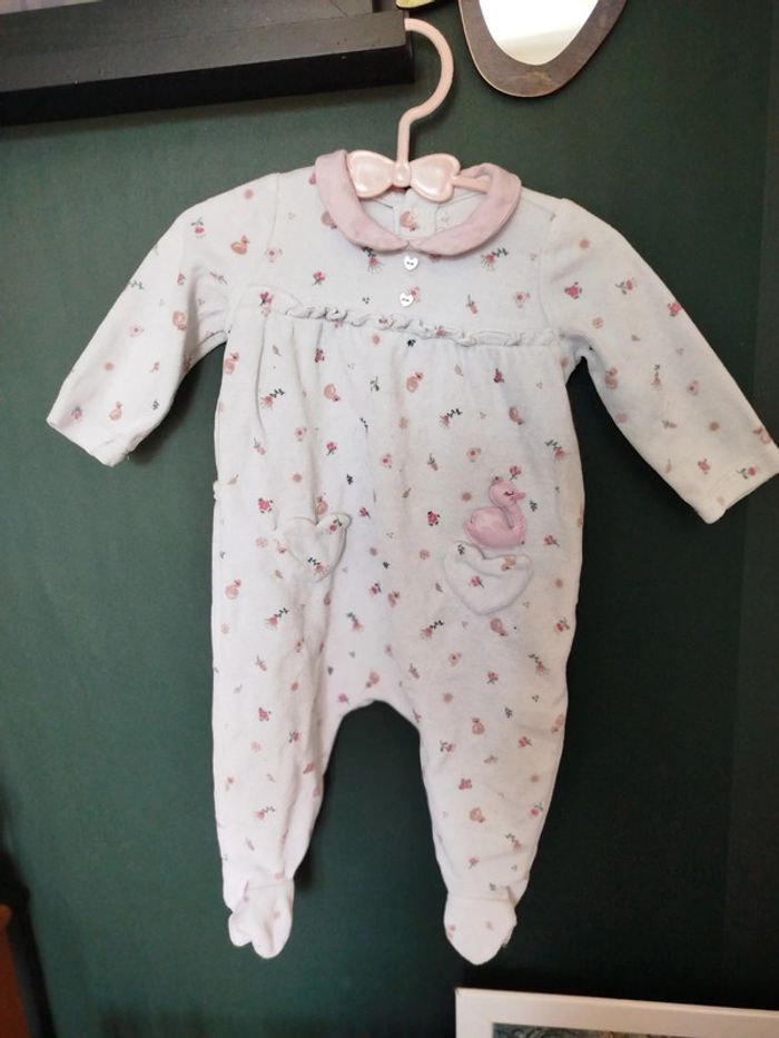 Pyjama à fleurs 🪷 6 mois