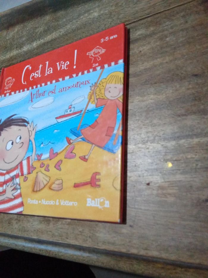 Livre c'est la vie, Arthur est amoureux - photo numéro 3