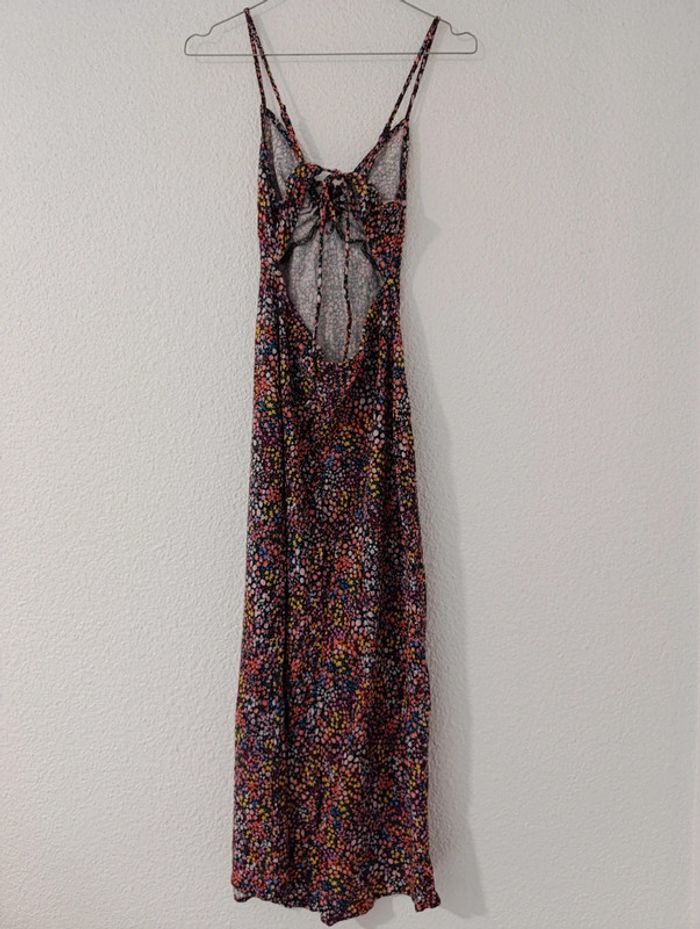 Robe fleurie dos nu - photo numéro 2