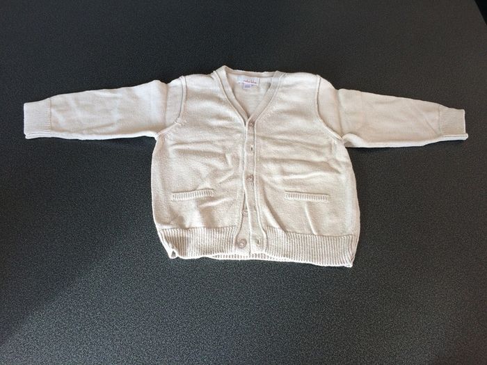 Gilet beige Mile Blue taille 9 mois