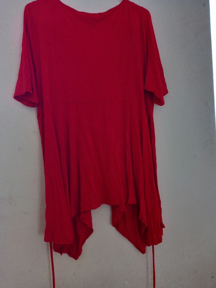 Haut de femmes rouge Taille : 50 /52 - photo numéro 6