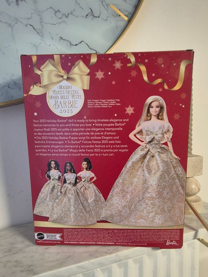 Barbie Noël Signature - photo numéro 3