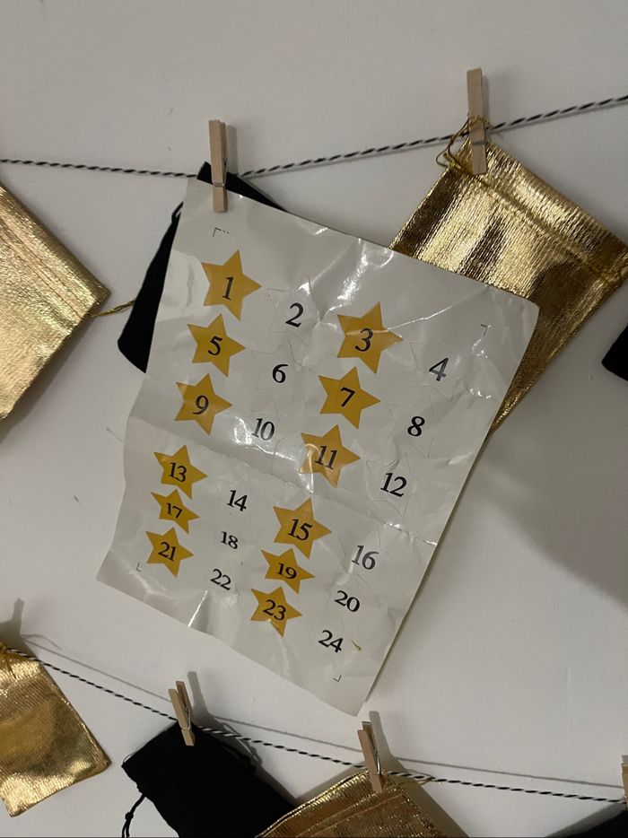 Calendrier de l'Avent noir et or - photo numéro 2