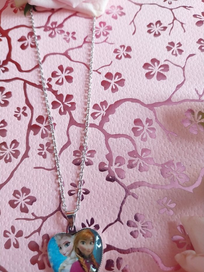 Collier reine des neiges - photo numéro 3