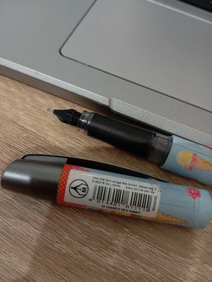 Stylo plume design neuf - photo numéro 6