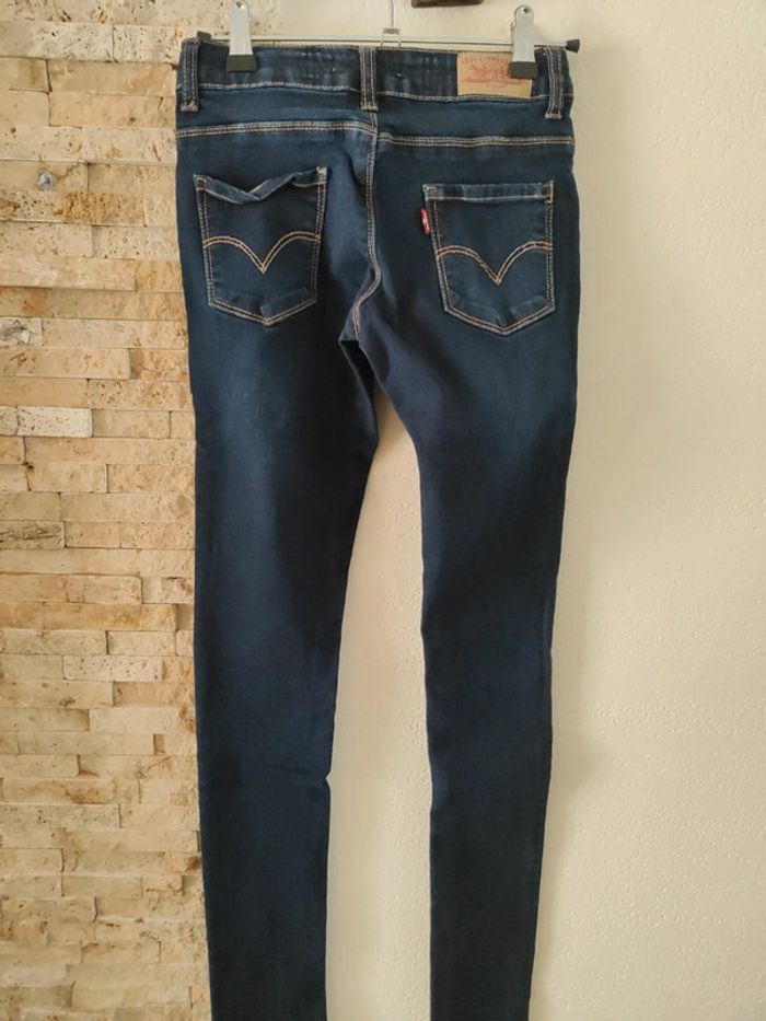Jean bleu Levi's - photo numéro 3