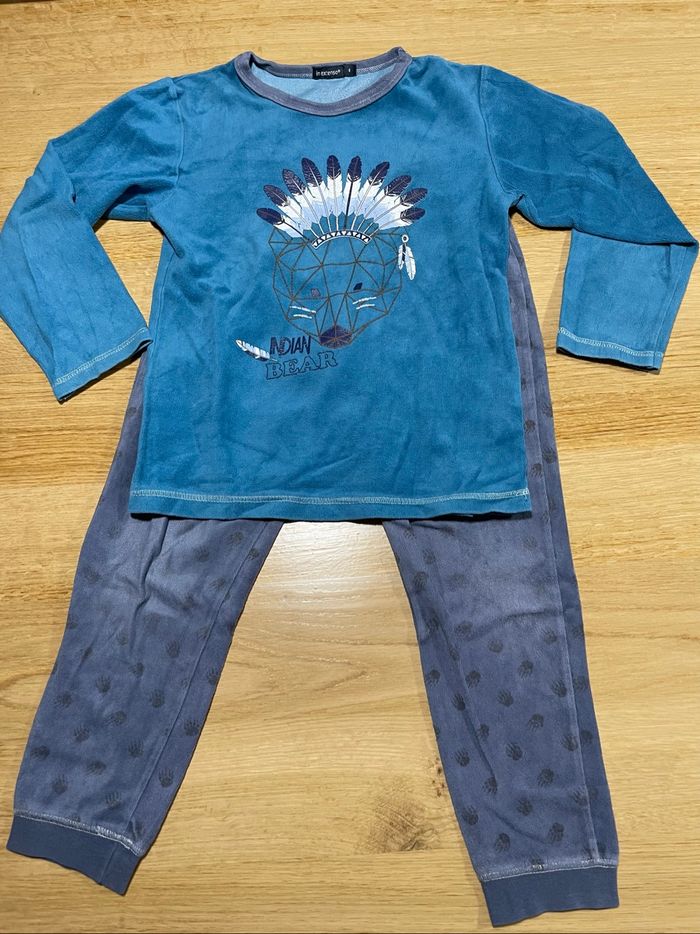 Pyjama velours 8 ans - photo numéro 2