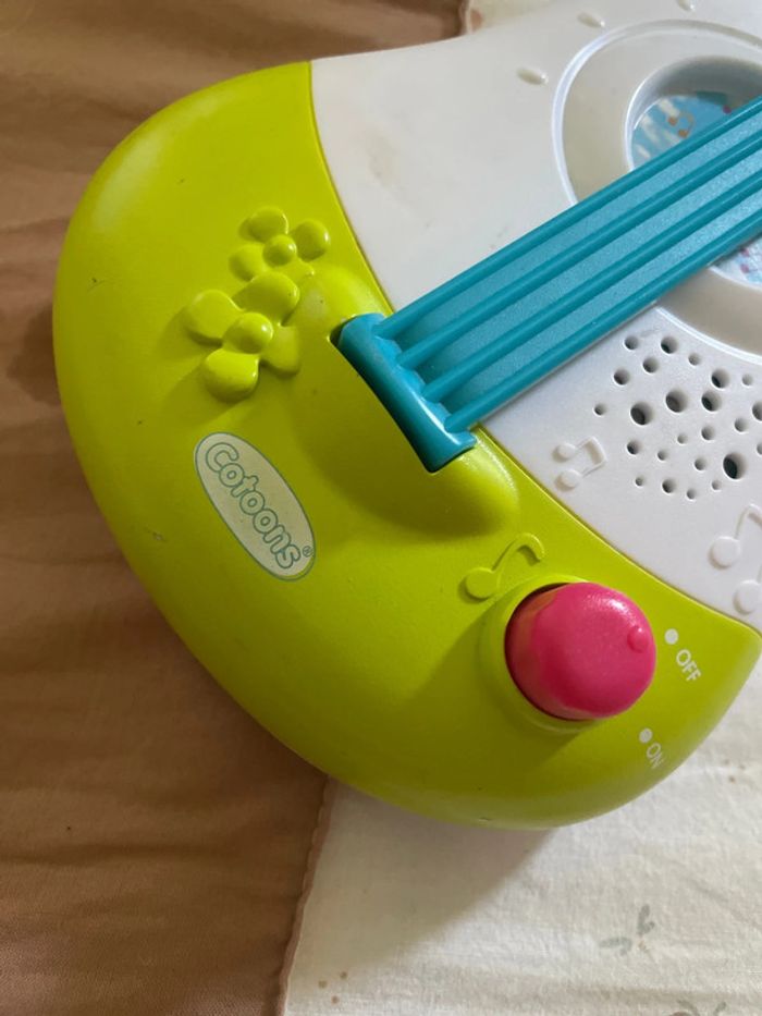 Jeu d’éveil guitare smoby - photo numéro 2