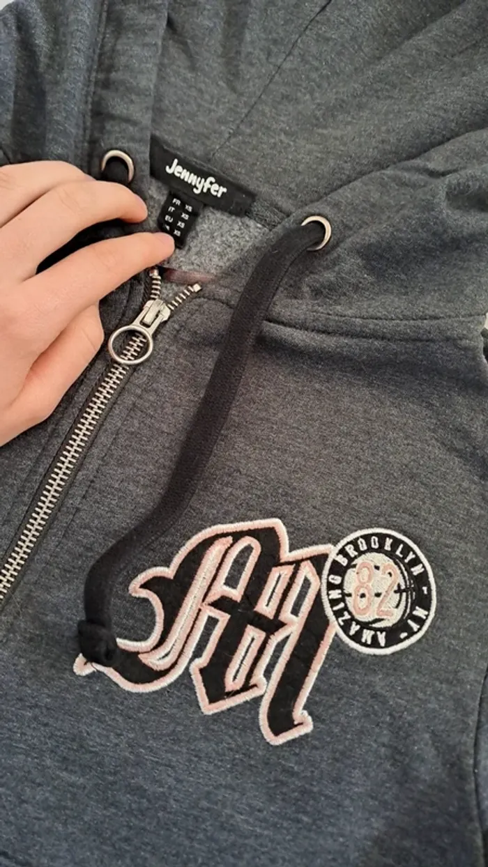 Veste capuche courte / Sweat capuche / Sweat tendance / Pull capuche/  Sweat - photo numéro 4