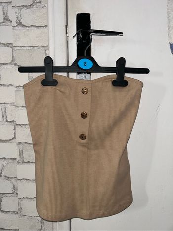 Top épaule dénudée
