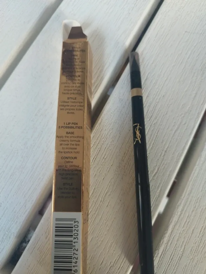 Crayon contour à lèvres Yves Saint Laurent argent n°26 - photo numéro 2