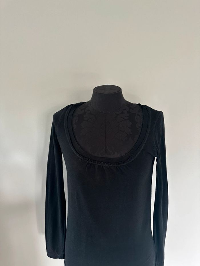 T-shirt noir manches longues - photo numéro 2