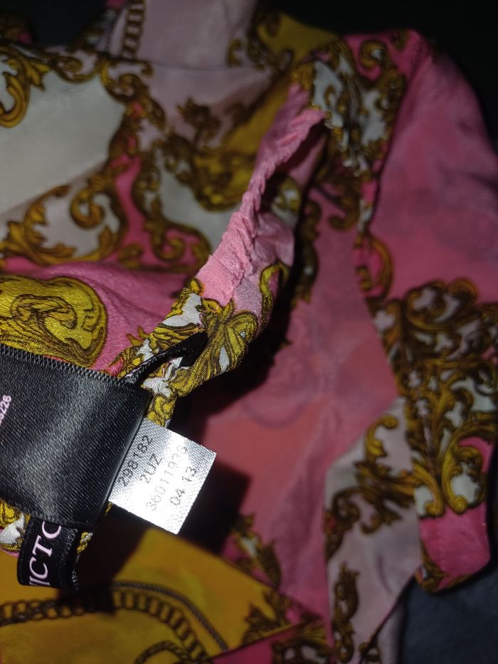Joli top court en soie rose imprimé doré Victoria's Secret - photo numéro 9