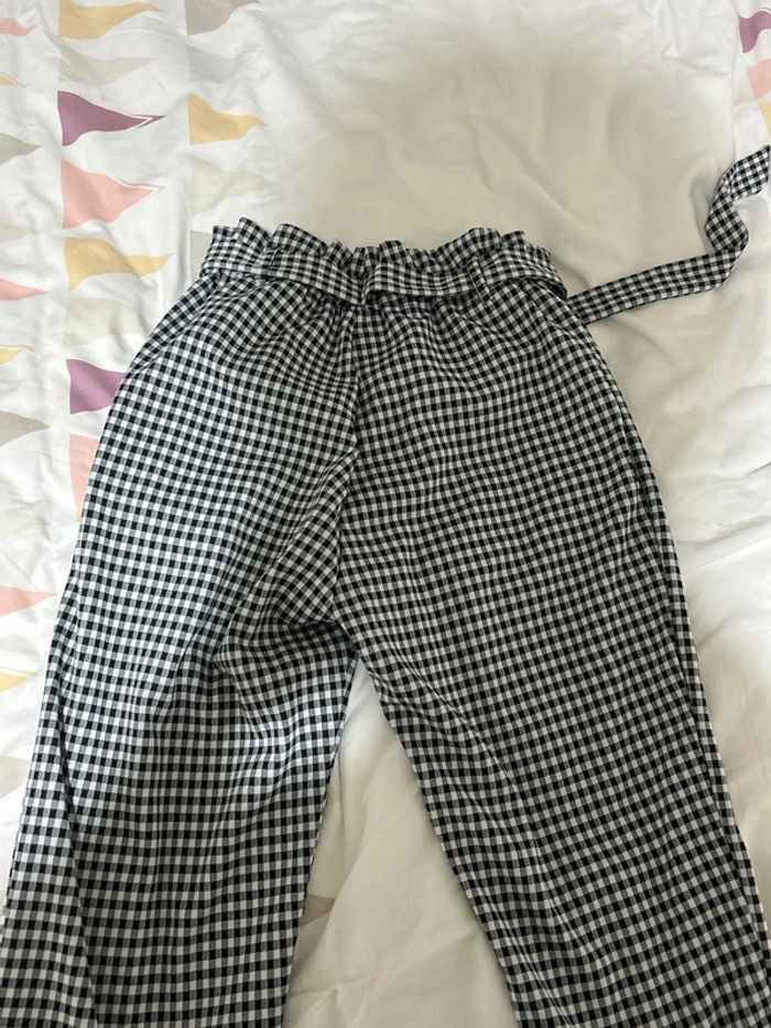 Pantalon ajusté taille S - photo numéro 3