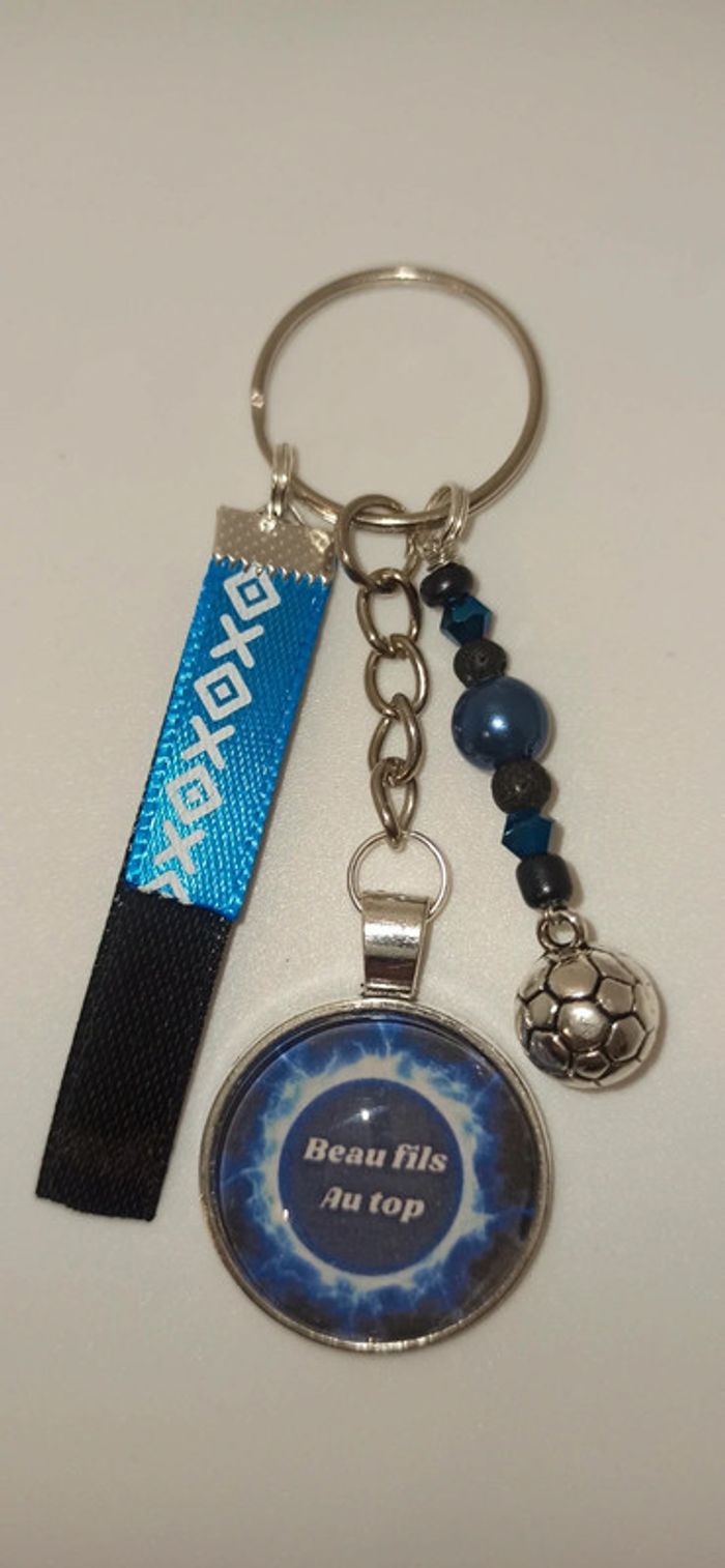 Cadeau beau fils, porte clé message " beau fils au top"